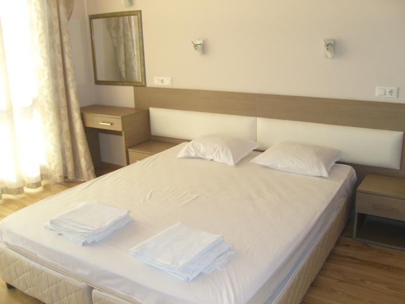 Pomorie Bay Aparthotel Стая снимка